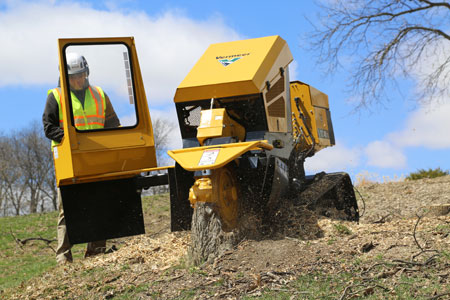 New Sinolion SC48TX stump cutter tackles tough jobs in tight spaces